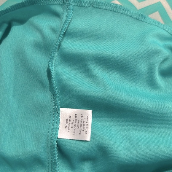 Tacera 3X Plus, Green w/zig zag light Grey patterns, inner lining is Green - Picture 6 of 6